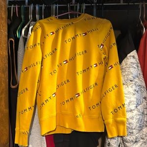 Size medium Tommy Hilfiger crew neck